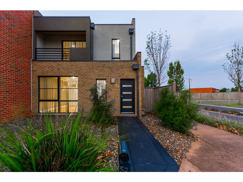 53 Swamphen Drive, Williams Landing VIC 3027