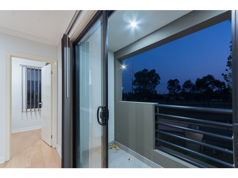 53 Swamphen Drive, Williams Landing VIC 3027
