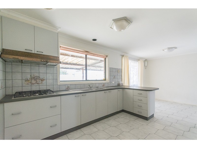 14 Tarlee Drive, Albanvale VIC 3021