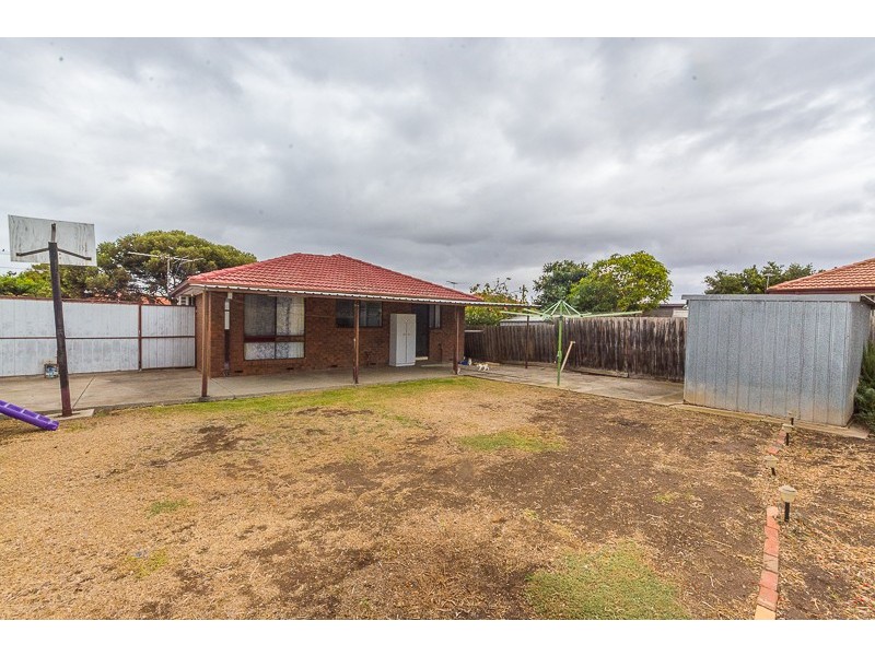 14 Tarlee Drive, Albanvale VIC 3021