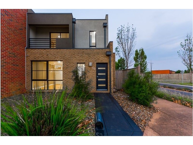 53 Swamphen Drive, Williams Landing VIC 3027