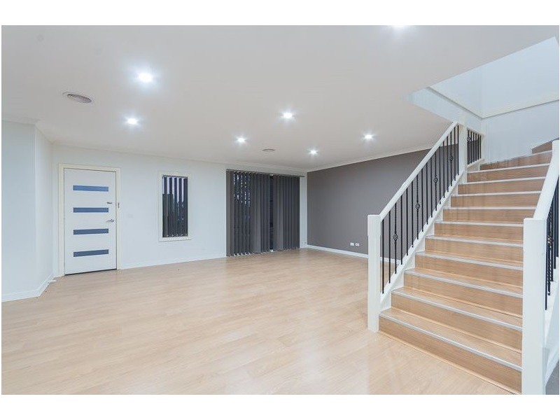 53 Swamphen Drive, Williams Landing VIC 3027