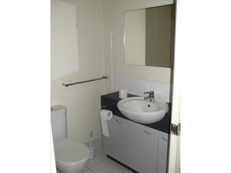 718/528 Swanston Street, Carlton VIC 3053