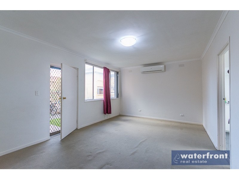 1/4 Browning Avenue, Clayton South VIC 3169