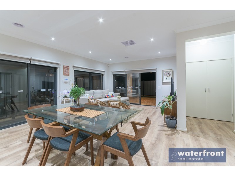 18 Barnsley Street, Truganina VIC 3029