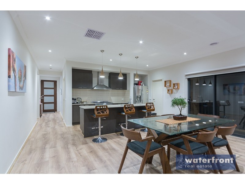 18 Barnsley Street, Truganina VIC 3029