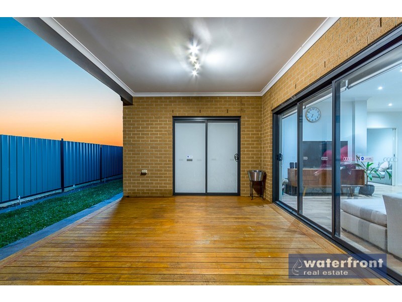 18 Barnsley Street, Truganina VIC 3029