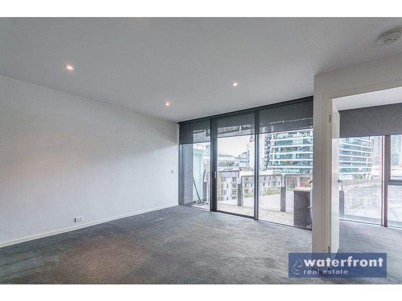 804/18 Waterview Walk, Docklands VIC 3008