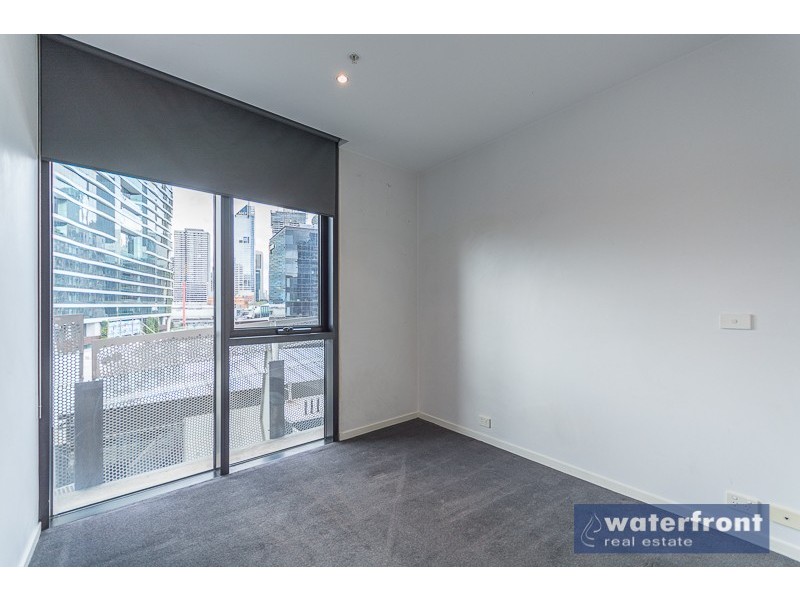804/18 Waterview Walk, Docklands VIC 3008