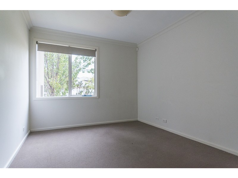 18 Cremorne Street, Sanctuary Lakes VIC 3030