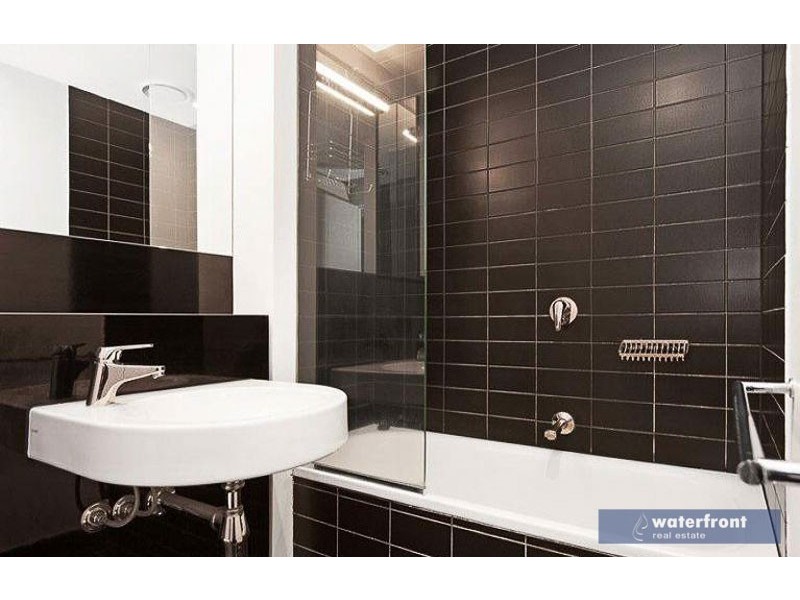 2109/620 Collins Street, Melbourne VIC 3000