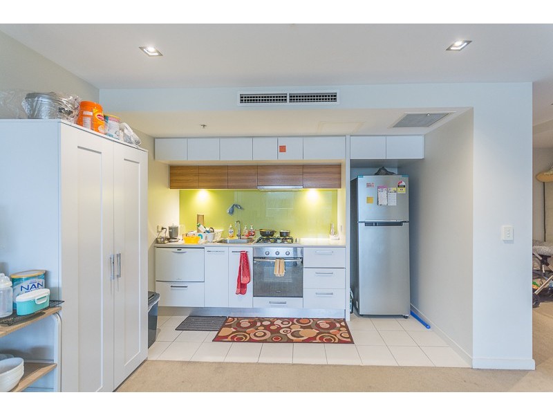 1416/100 Harbour Esplanade, Docklands VIC 3008