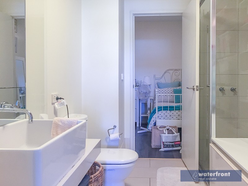 303/60 Siddeley Street, Docklands VIC 3008