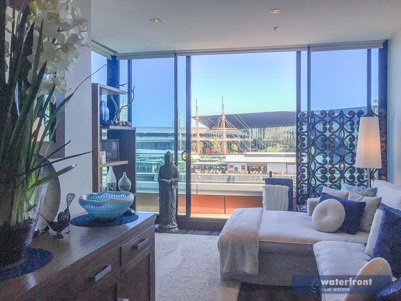 303/60 Siddeley Street, Docklands VIC 3008