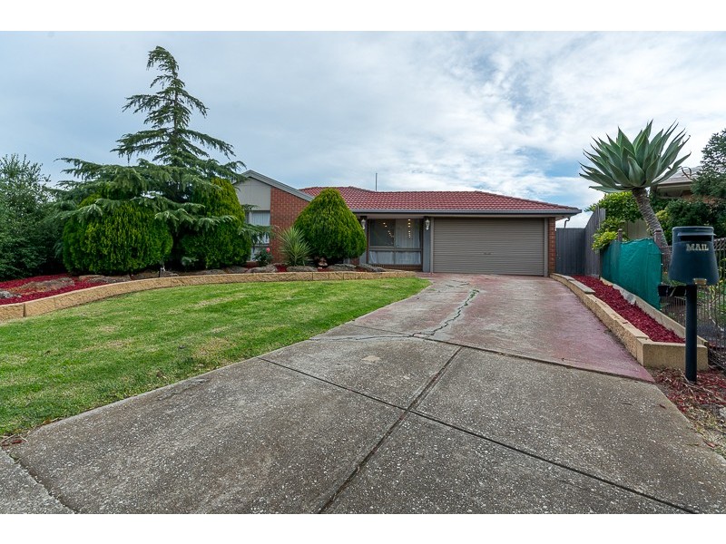 7 Ketwick Court, Sydenham VIC 3037