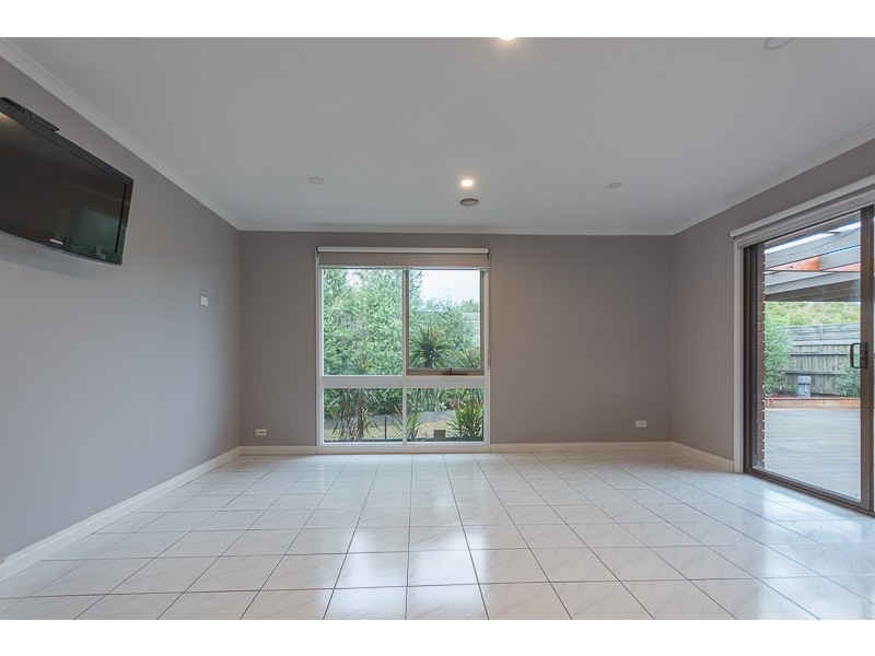 7 Ketwick Court, Sydenham VIC 3037