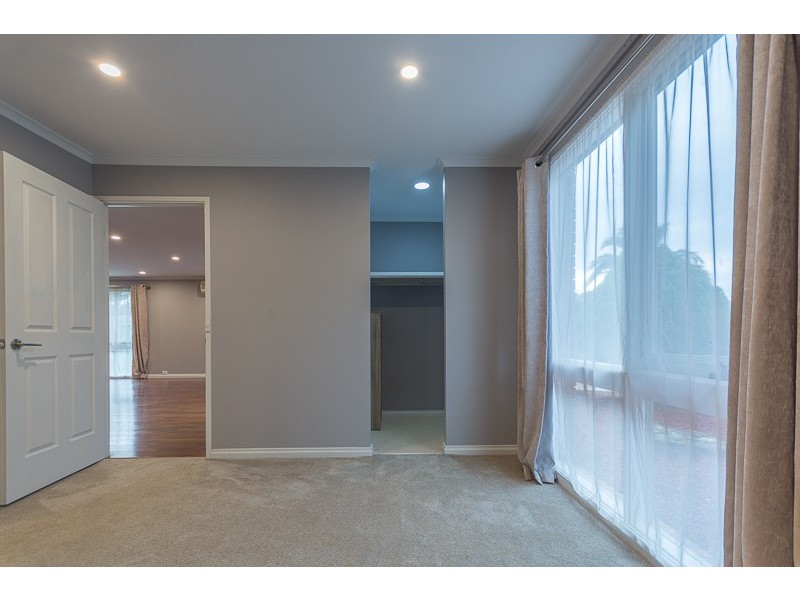 7 Ketwick Court, Sydenham VIC 3037