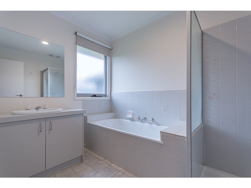 7 Ketwick Court, Sydenham VIC 3037