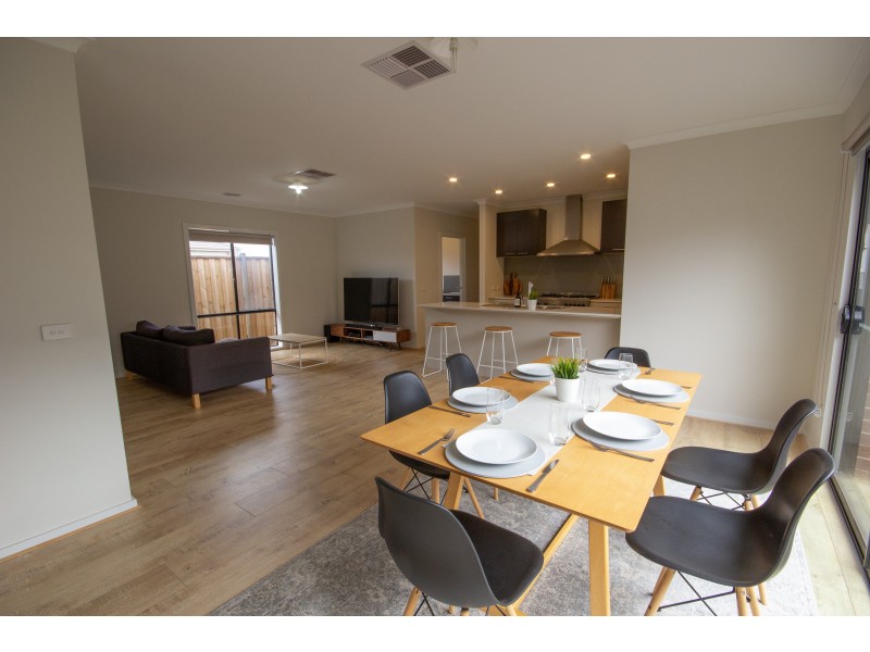 17 Seed Avenue, Truganina VIC 3029