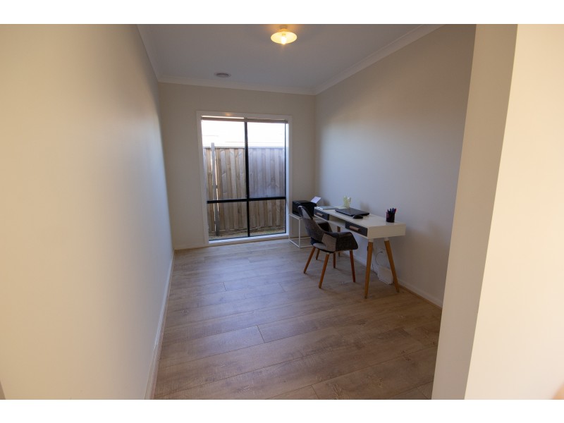 17 Seed Avenue, Truganina VIC 3029