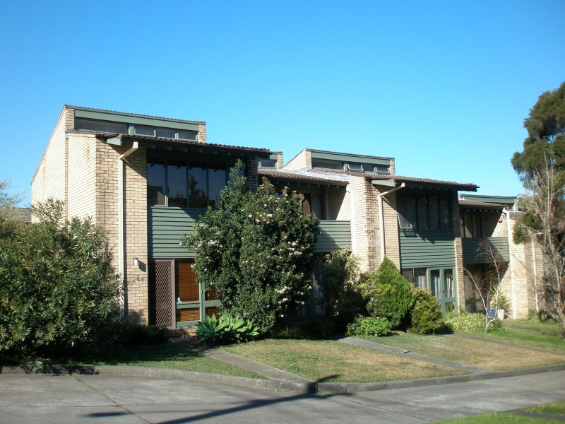 3/13 LLEWELLYN Street, Rhodes NSW 2138