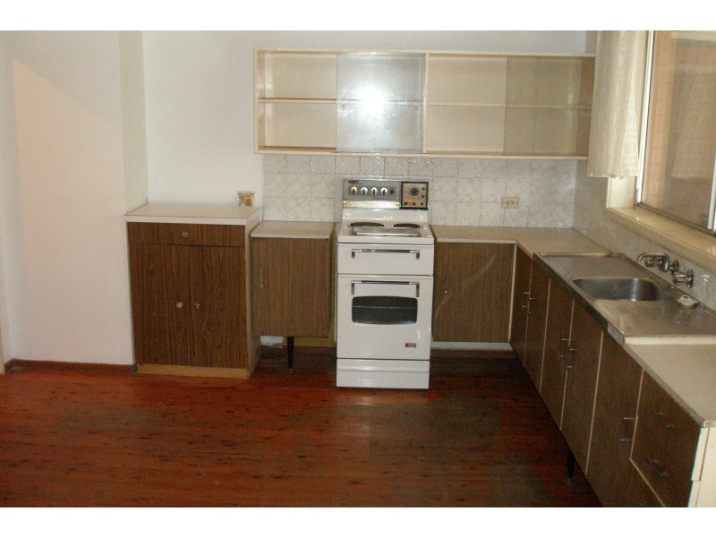 94 ROBERTS Road, Greenacre NSW 2190