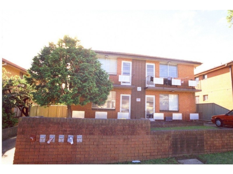 1/37 McKERN ST, Campsie NSW 2194