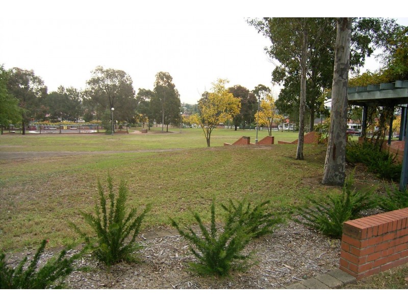 8 Suva Crescent, Greenacre NSW 2190