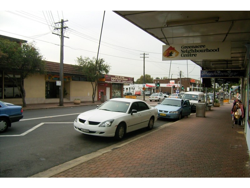 8 Suva Crescent, Greenacre NSW 2190