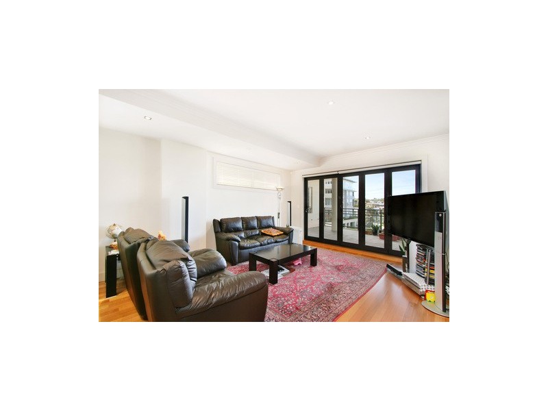 33/2 Bay Drive, Meadowbank NSW 2114