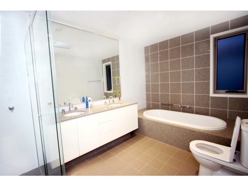 7 Strathroy Close, Cabarita NSW 2137