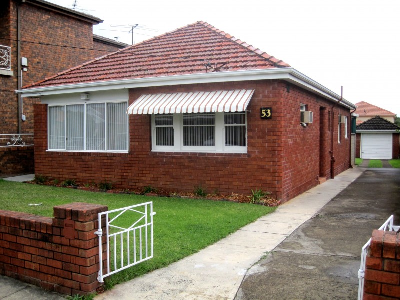 53 BAYVIEW ROAD, Canada Bay NSW 2046