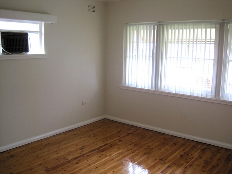 53 BAYVIEW ROAD, Canada Bay NSW 2046