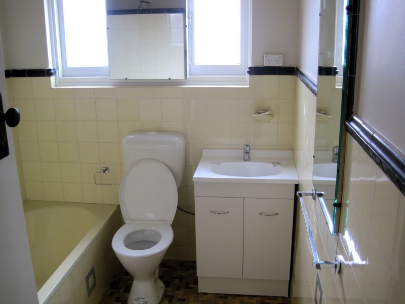 53 BAYVIEW ROAD, Canada Bay NSW 2046