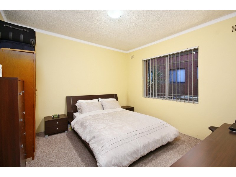 33 Henley Road, Homebush West NSW 2140