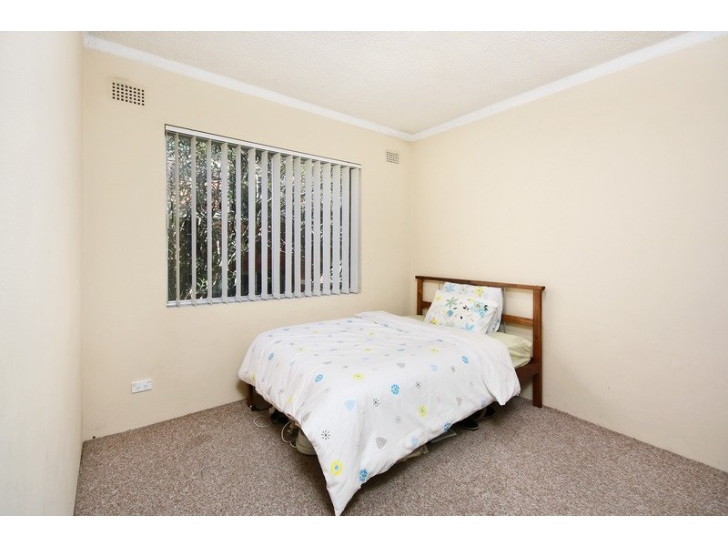 33 Henley Road, Homebush West NSW 2140