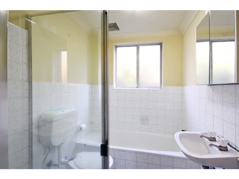 33 Henley Road, Homebush West NSW 2140