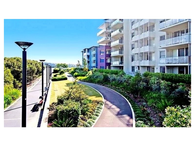 207/10 Shoreline Drive, Rhodes NSW 2138