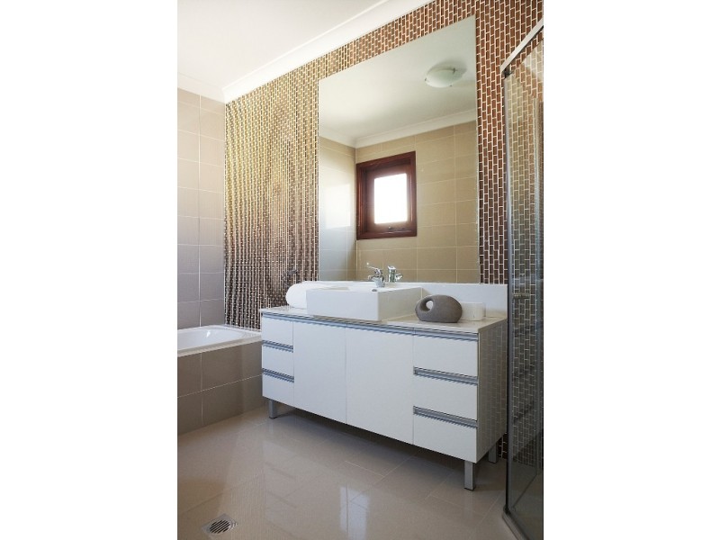 208 Loftus Terrace, Wyong NSW 2259