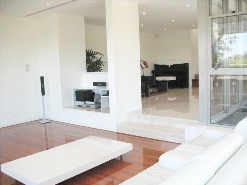 1 Regatta Way, Cabarita NSW 2137