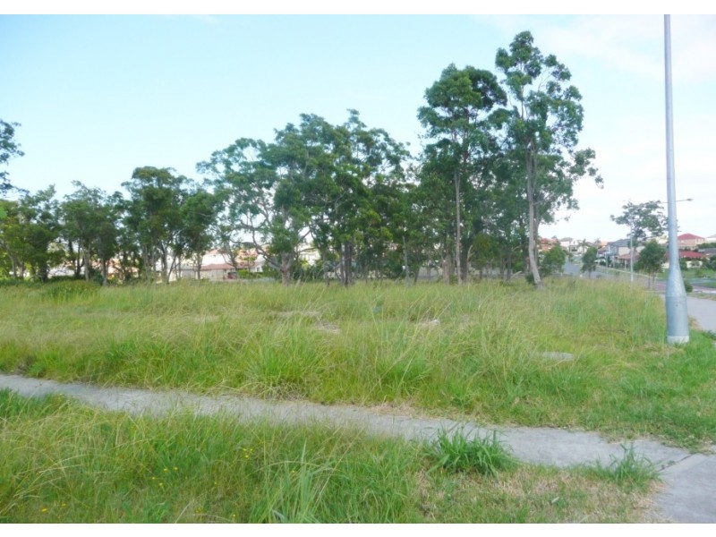 120 Cnr Georgia Drive & Gladioli Avenue, Hamlyn Terrace NSW 2259