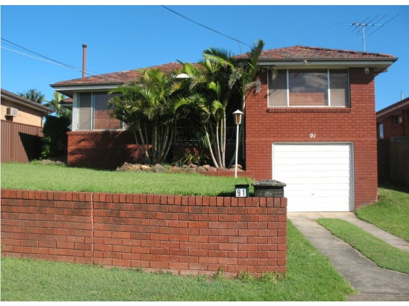 91 Oak Drive, Georges Hall NSW 2198