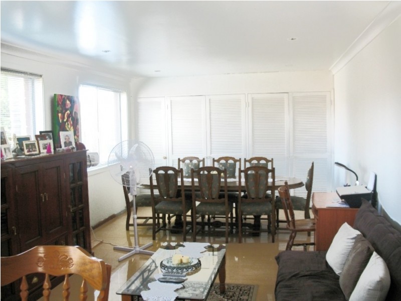 91 Oak Drive, Georges Hall NSW 2198