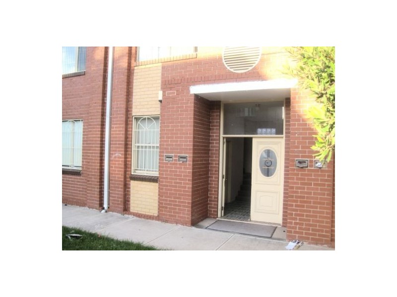 2/51 Juno Parade, Greenacre NSW 2190