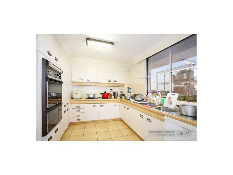 18F/30-34 Churchill Avenue, Strathfield NSW 2135