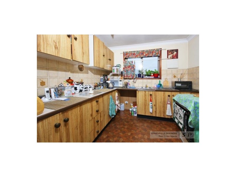 70 Northumberland Road, Auburn NSW 2144