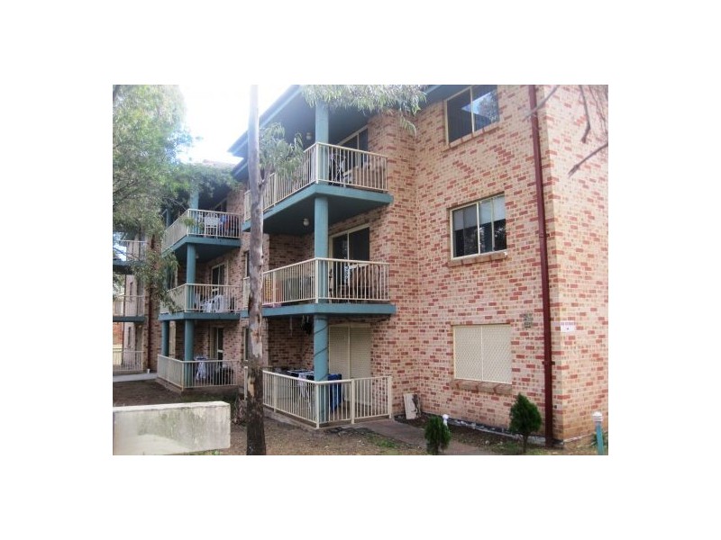 4/25-27 Myrtle St, Bankstown NSW 2200