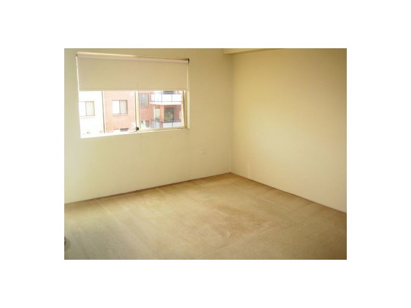 4/25-27 Myrtle St, Bankstown NSW 2200