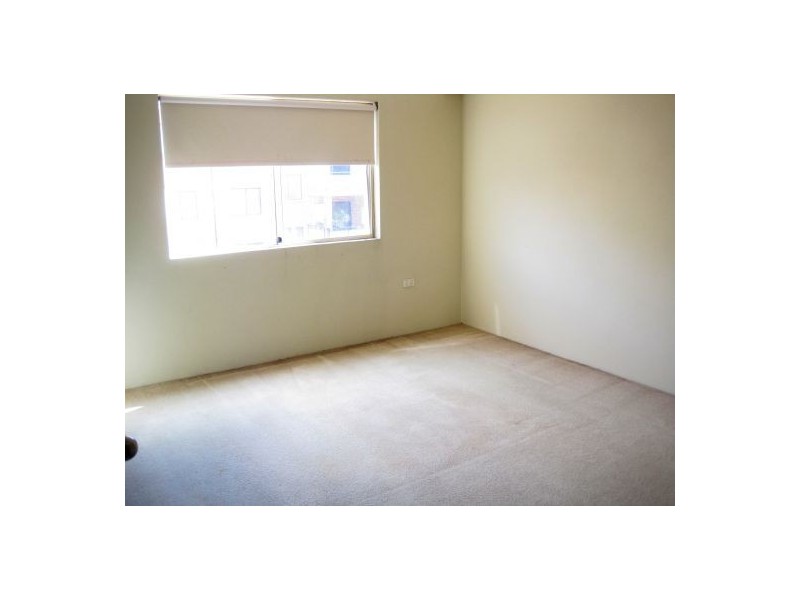 4/25-27 Myrtle St, Bankstown NSW 2200