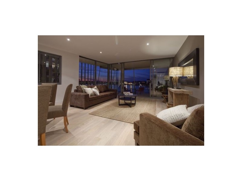 A5/303 17 Honeysuckle Drive, Newcastle NSW 2300